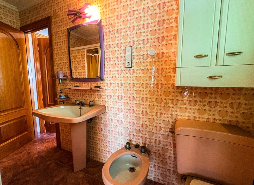 Resale - Apartment / flat - Santa Pola - Puerto