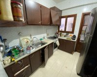 Resale - Apartment / flat - Sax