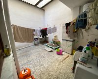 Resale - Apartment / flat - Sax