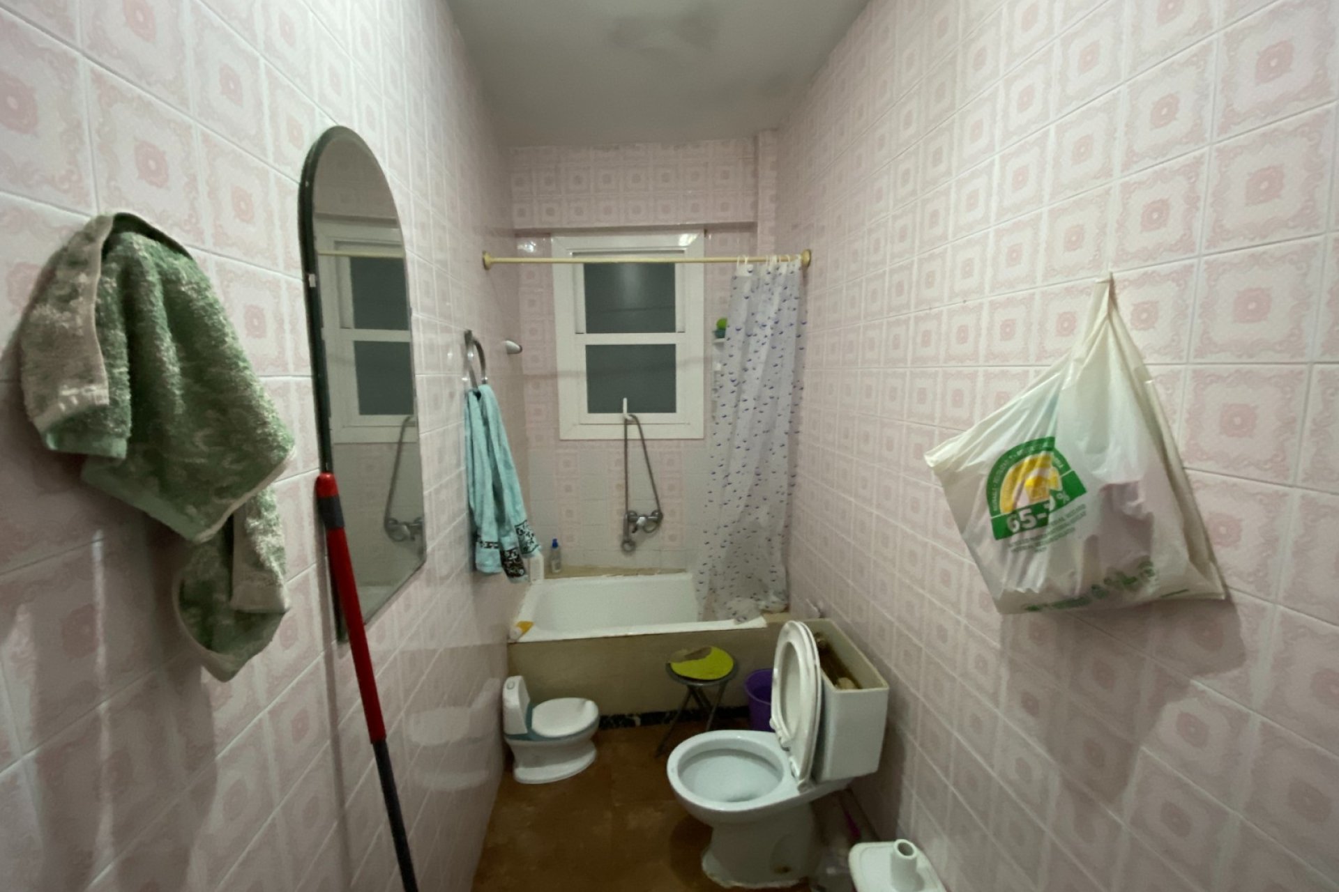 Resale - Apartment / flat - Sax