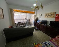 Resale - Apartment / flat - Sax