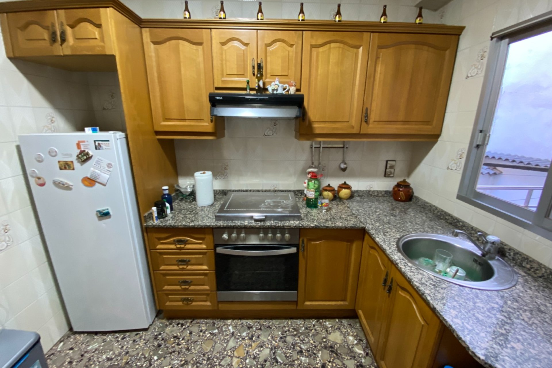 Resale - Apartment / flat - Sax