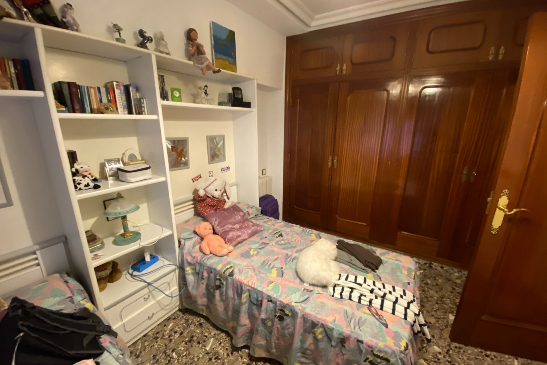 Resale - Apartment / flat - Sax