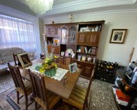 Resale - Apartment / flat - Sax