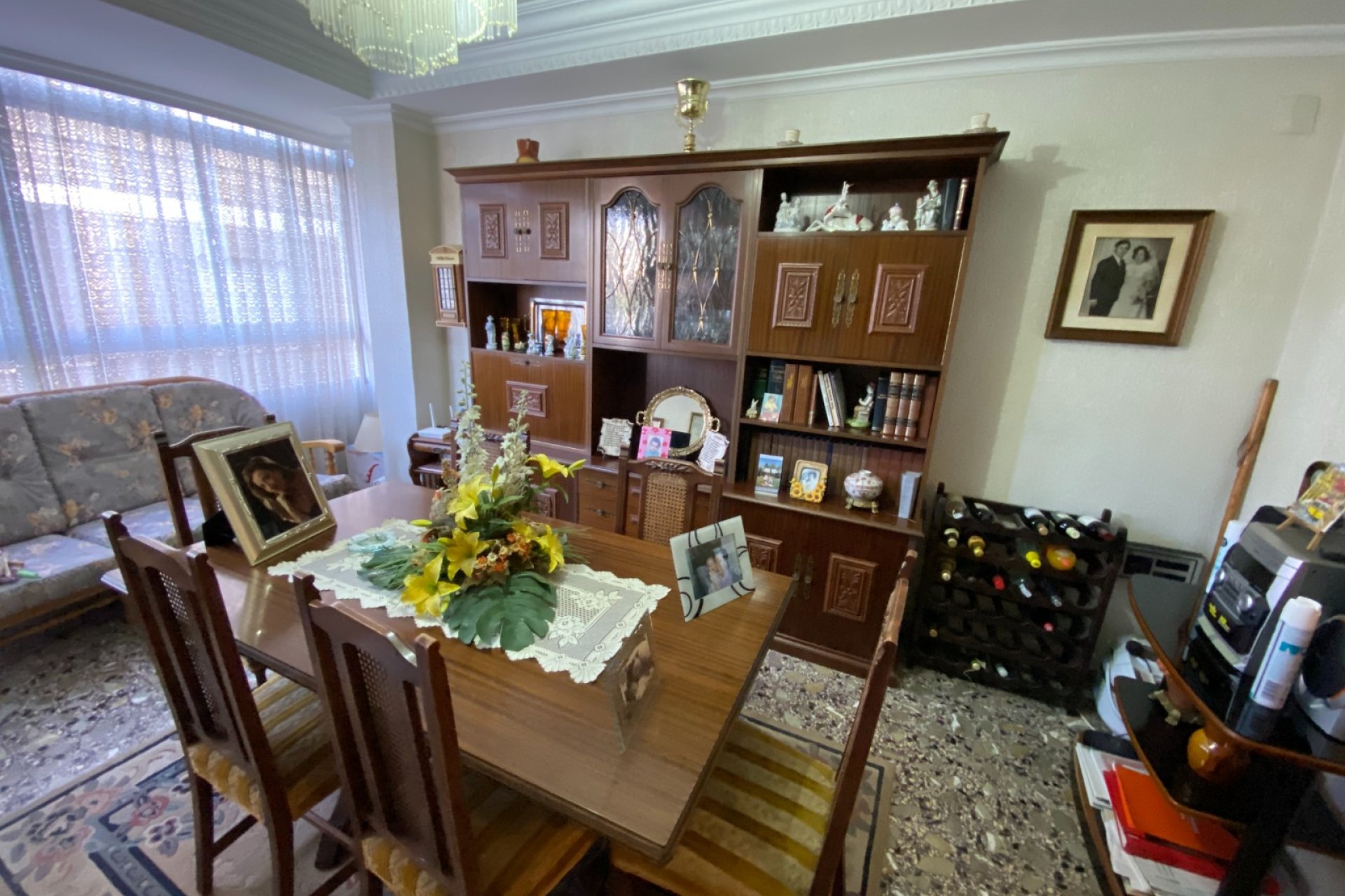 Resale - Apartment / flat - Sax