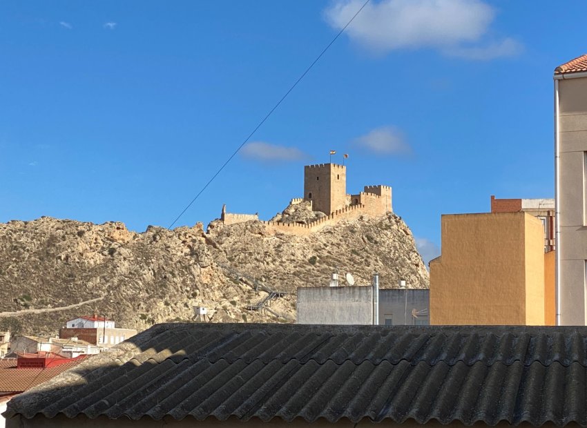 Resale - Apartment / flat - Sax