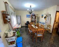 Resale - Apartment / flat - Sax