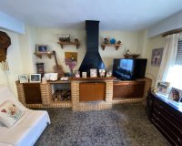 Resale - Apartment / flat - Sax