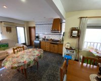 Resale - Apartment / flat - Sax