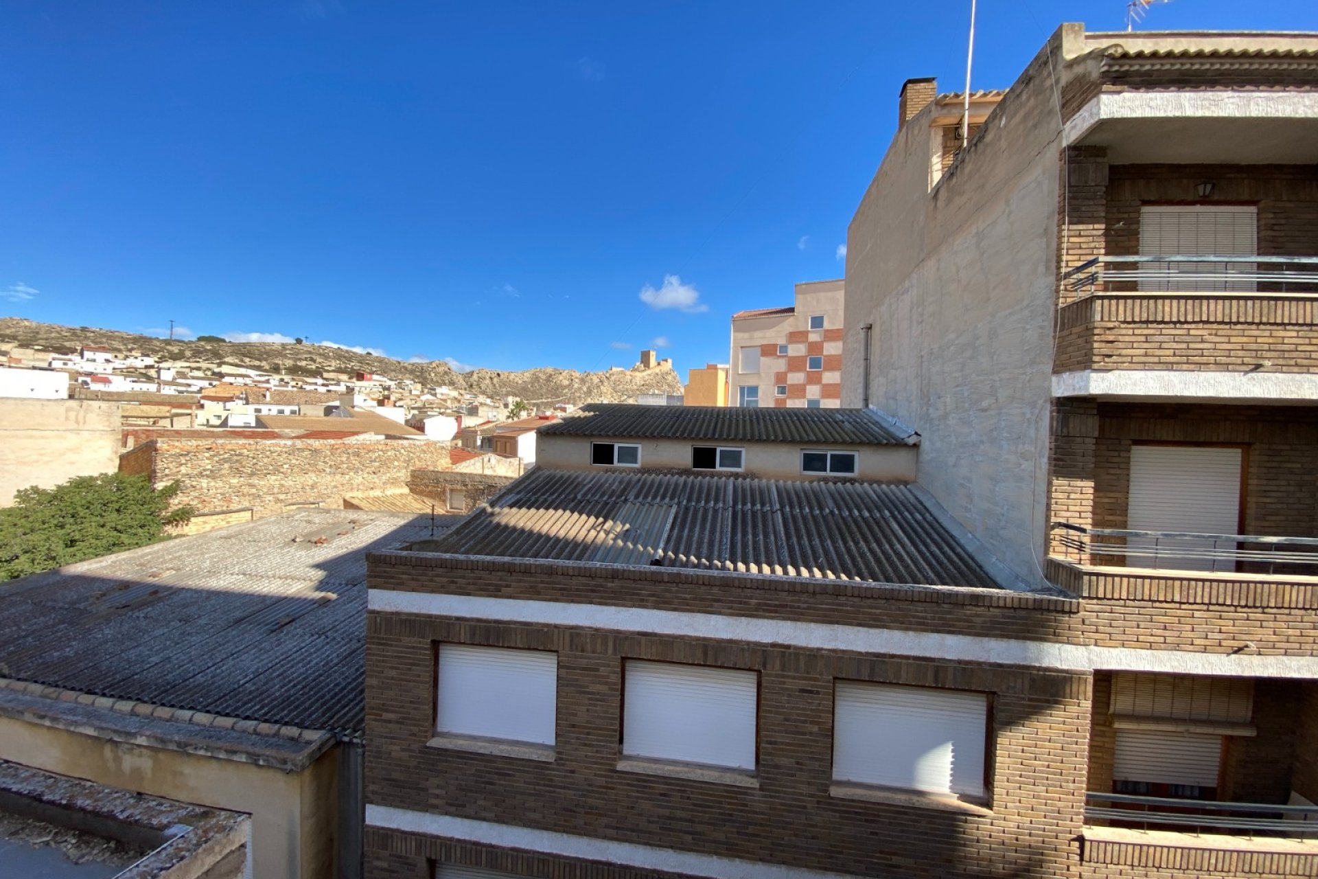 Resale - Apartment / flat - Sax