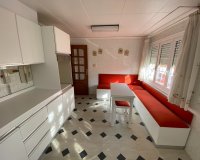 Resale - Apartment / flat - Sax