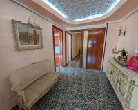 Resale - Apartment / flat - Sax