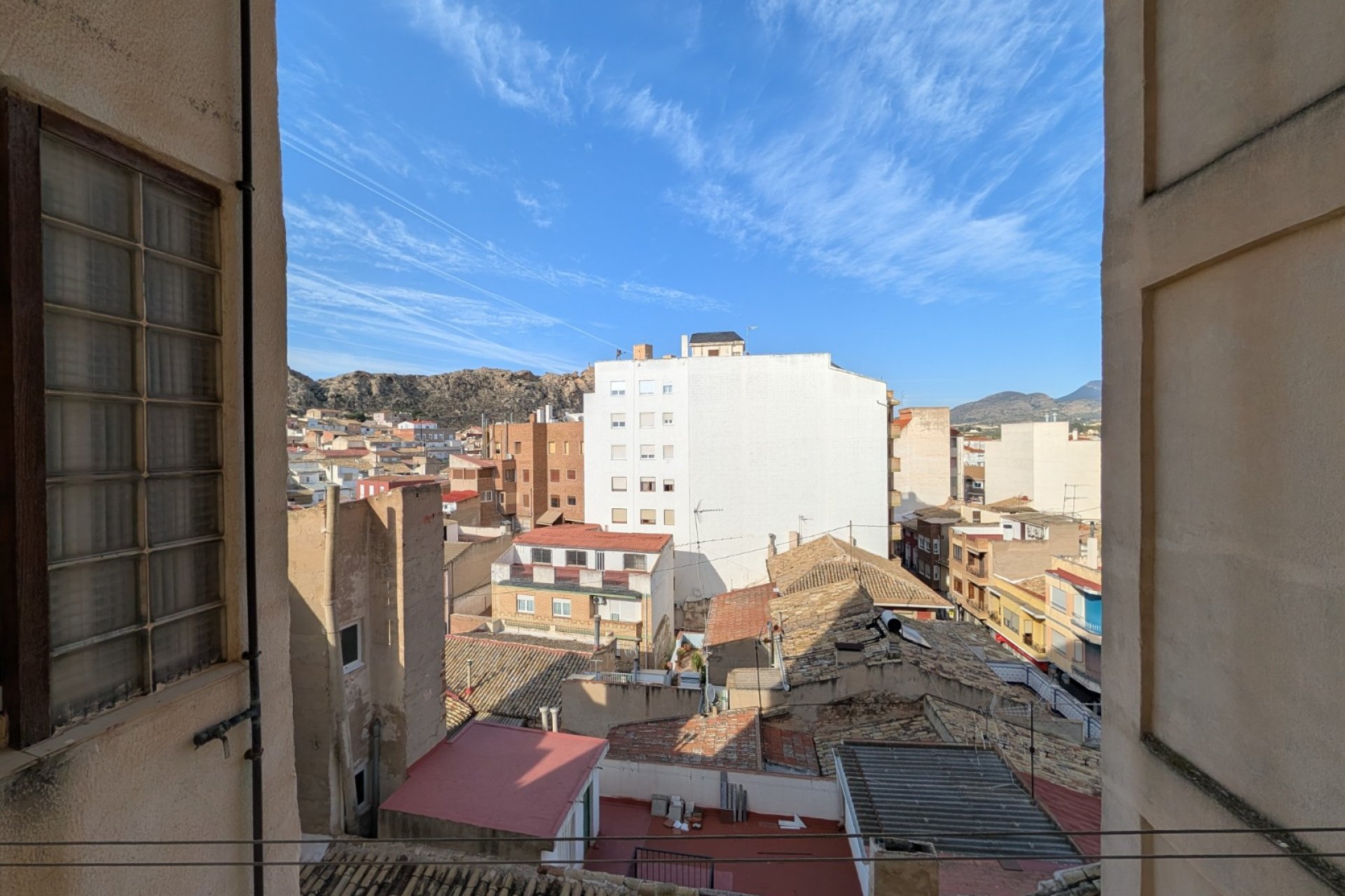 Resale - Apartment / flat - Sax