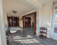 Resale - Apartment / flat - Sax