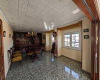 Resale - Apartment / flat - Sax