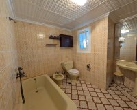 Resale - Apartment / flat - Sax
