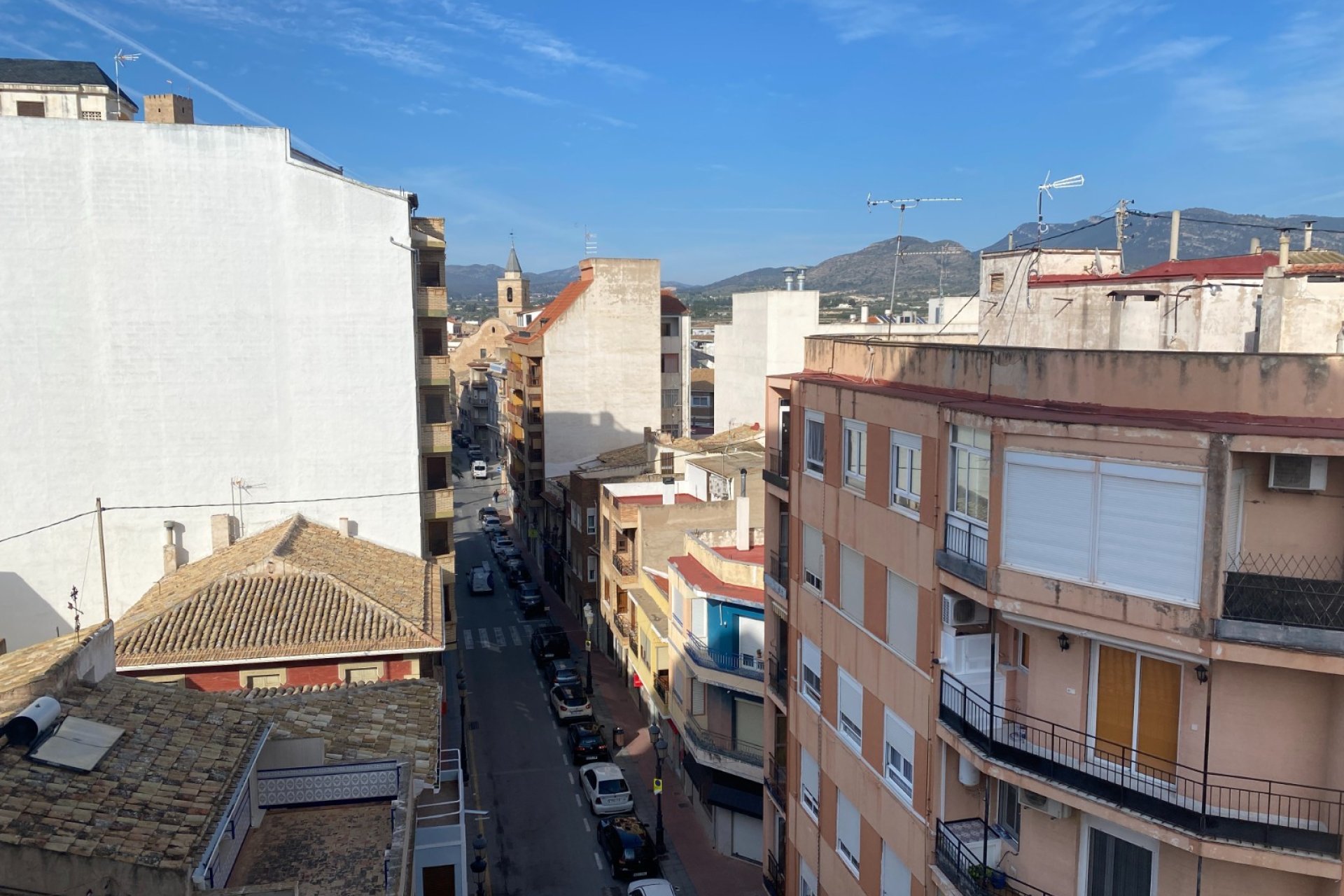 Resale - Apartment / flat - Sax