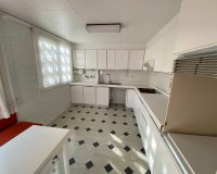 Resale - Apartment / flat - Sax