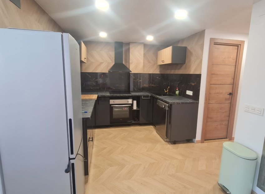 Resale - Apartment / flat - Torrevieia - Acequion