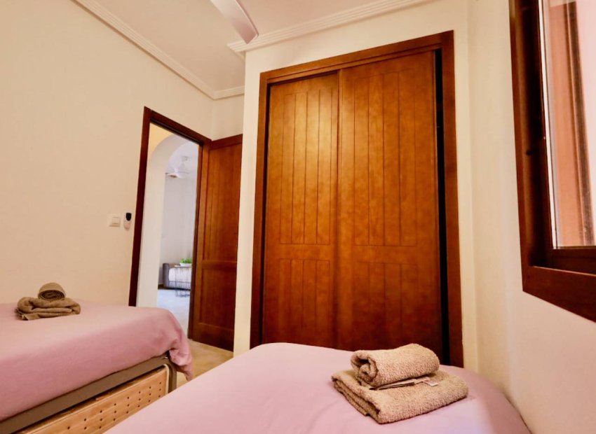 Resale - Apartment / flat - Torrevieia - Aguas Nuevas