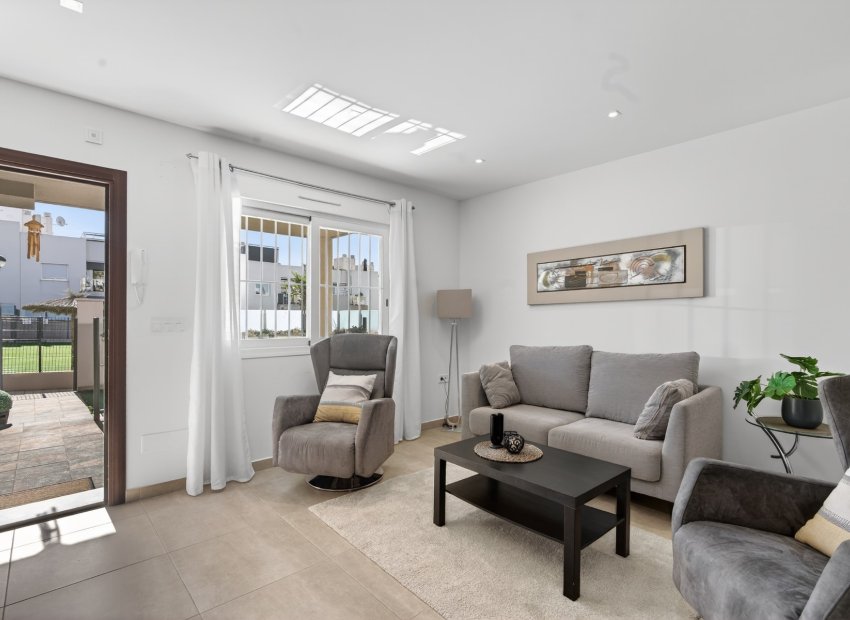 Resale - Apartment / flat - Torrevieia - Aguas Nuevas