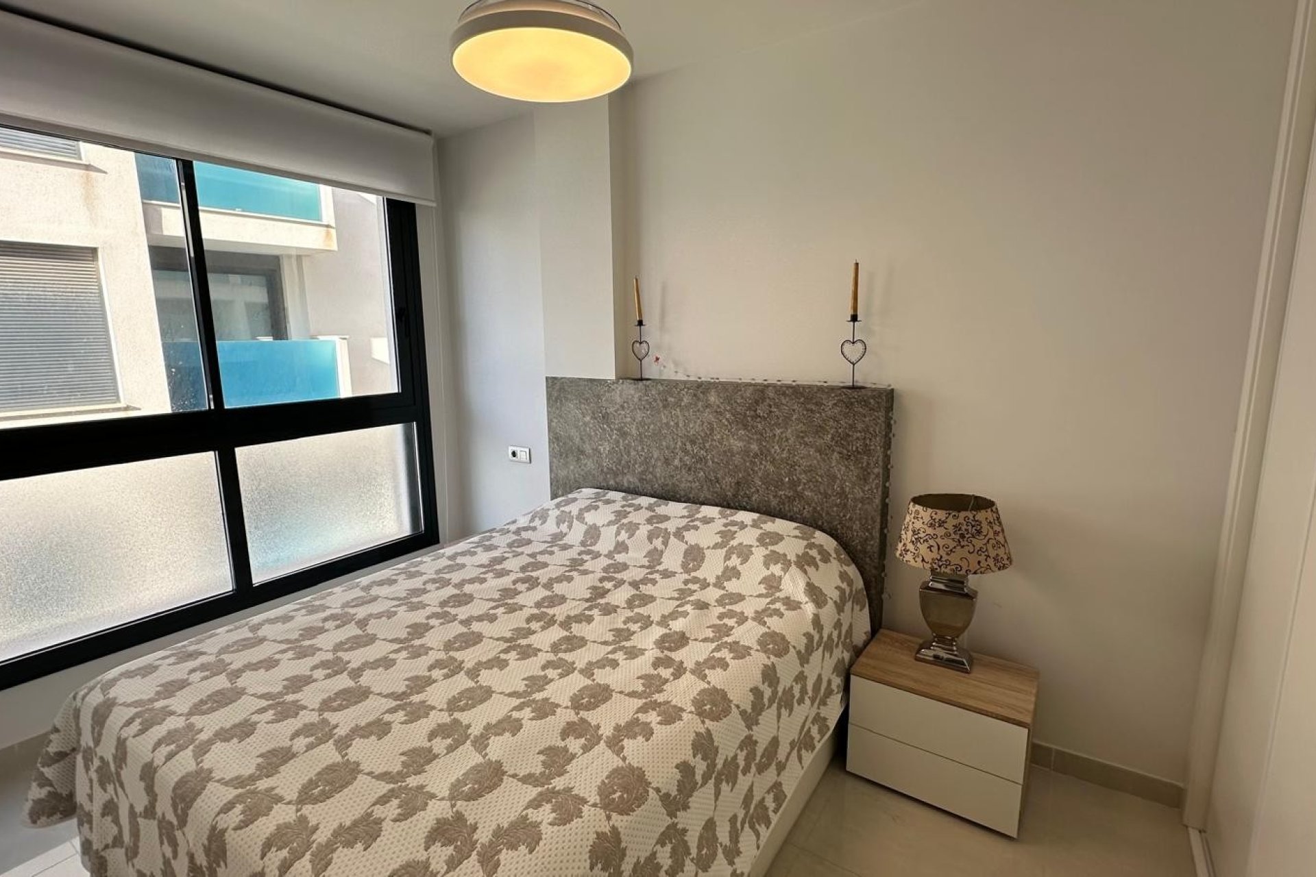 Resale - Apartment / flat - Torrevieia - Calas Blancas