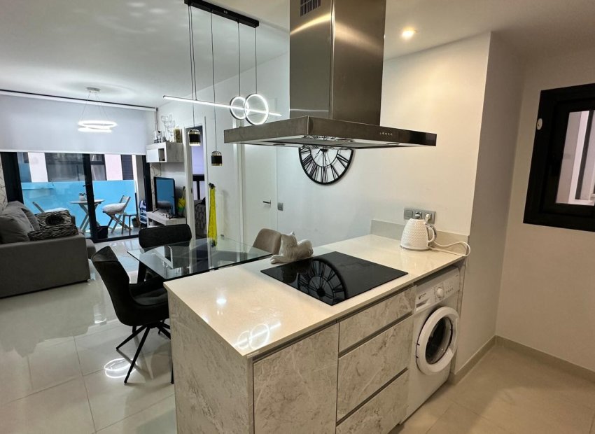 Resale - Apartment / flat - Torrevieia - Calas Blancas