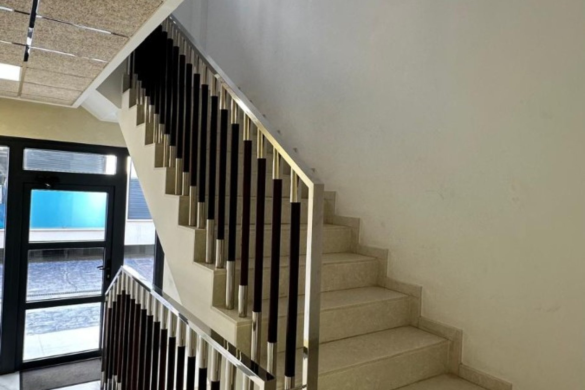 Resale - Apartment / flat - Torrevieia - Calas Blancas