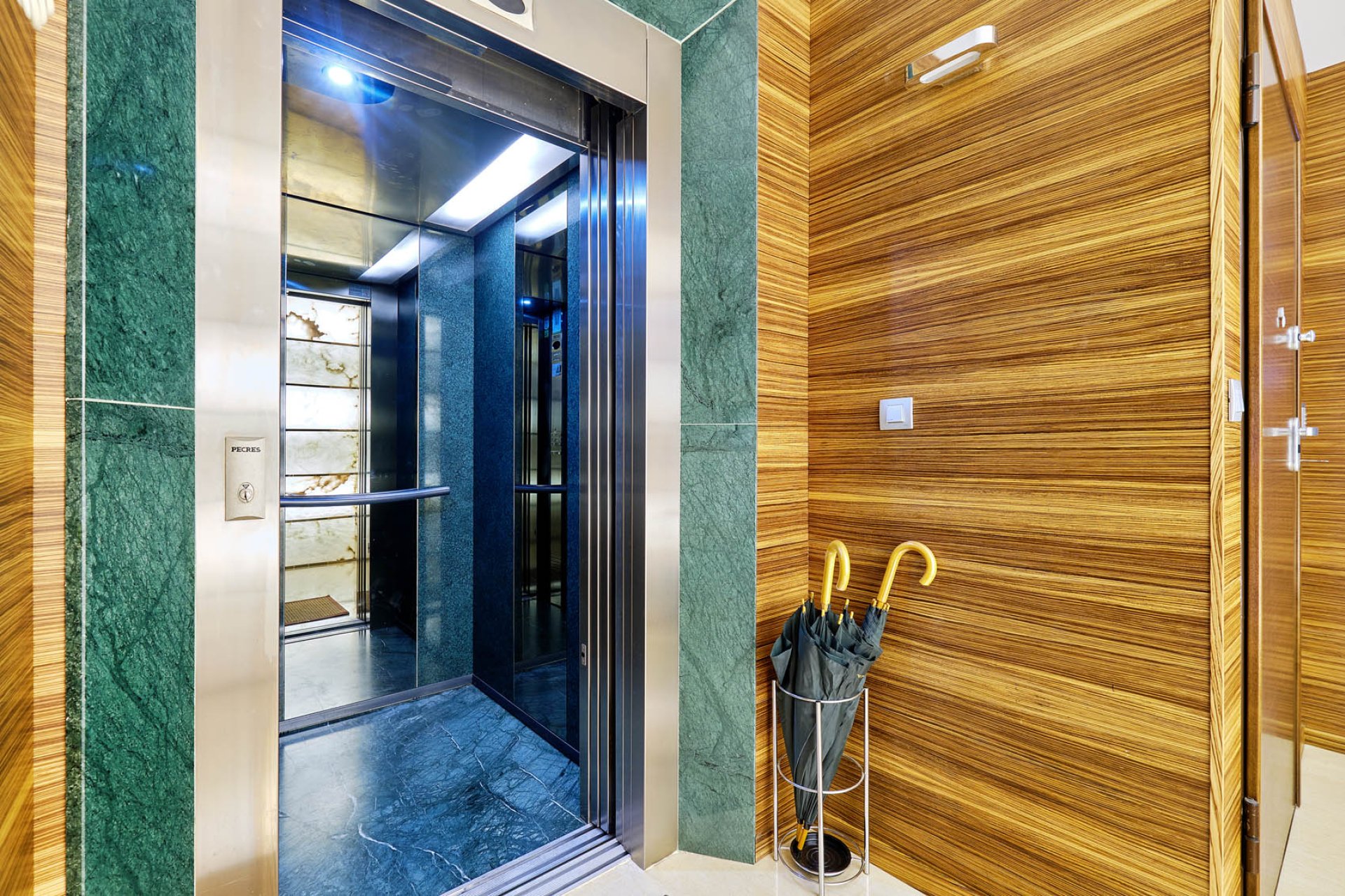 Resale - Apartment / flat - Torrevieia - Center