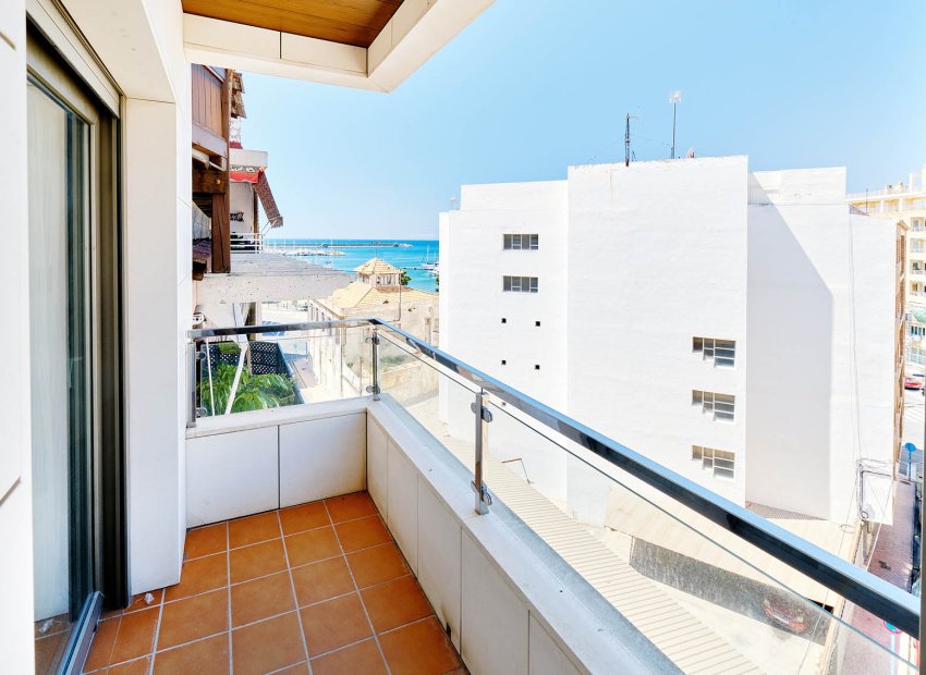 Resale - Apartment / flat - Torrevieia - Center