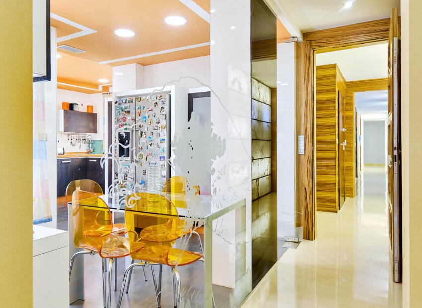 Resale - Apartment / flat - Torrevieia - Center