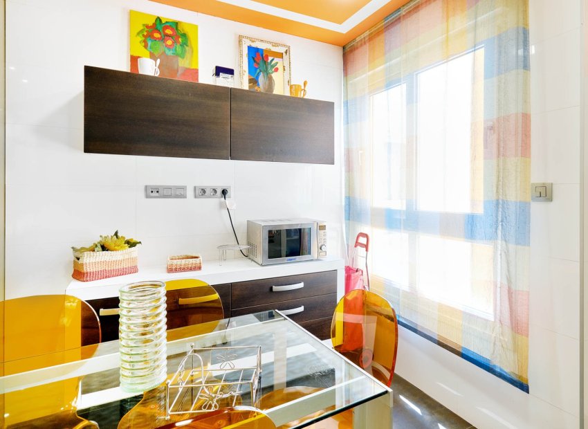 Resale - Apartment / flat - Torrevieia - Center