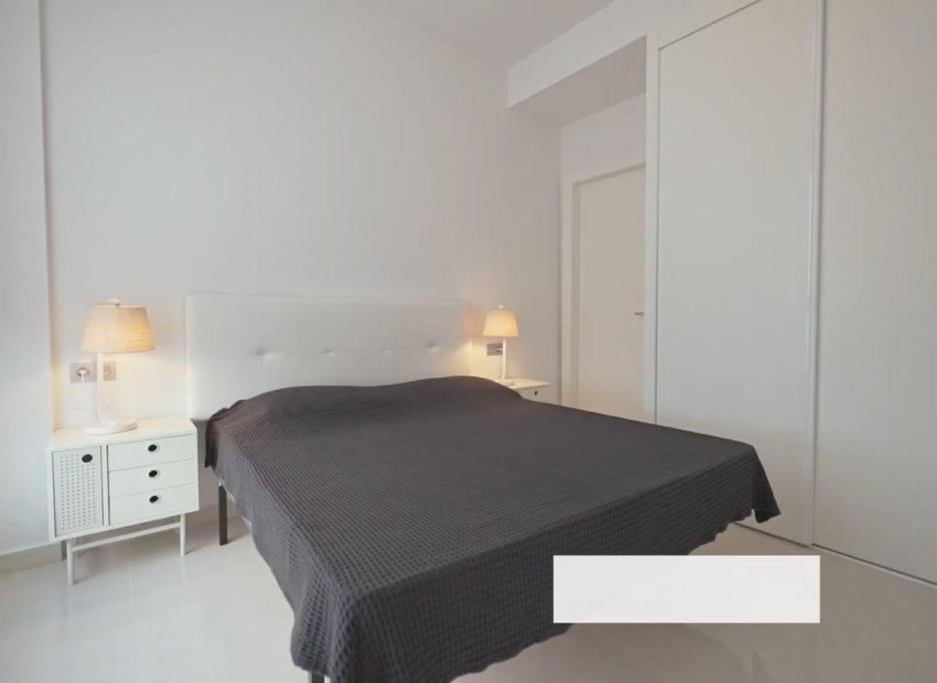 Resale - Apartment / flat - Torrevieia - Center