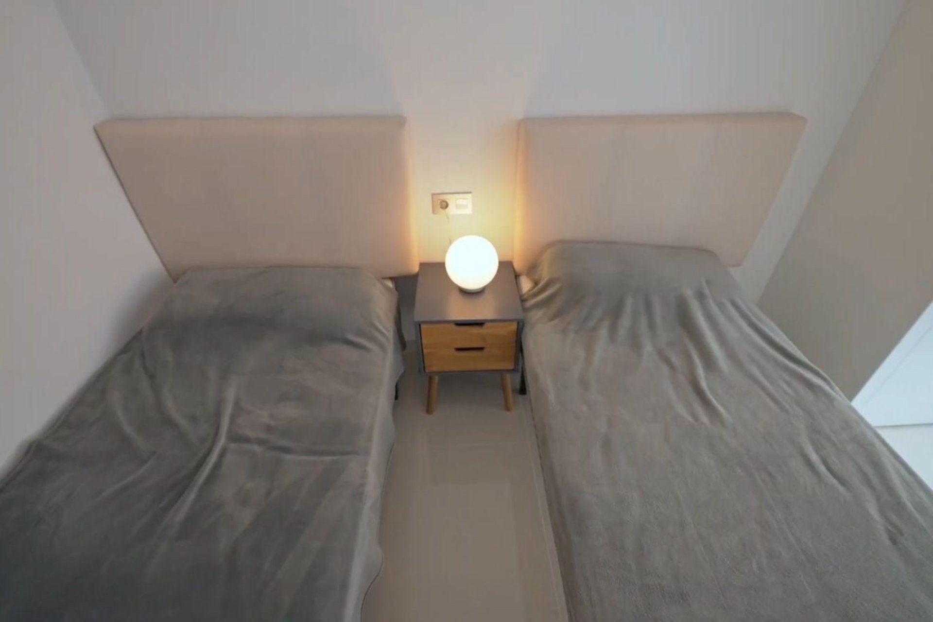 Resale - Apartment / flat - Torrevieia - Center