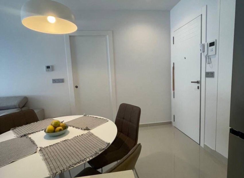 Resale - Apartment / flat - Torrevieia - Center