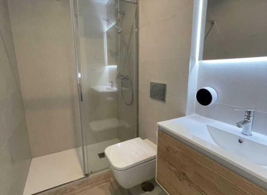 Resale - Apartment / flat - Torrevieia - Center