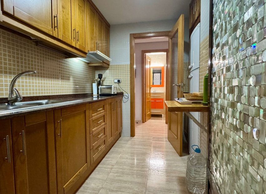 Resale - Apartment / flat - Torrevieia - Center