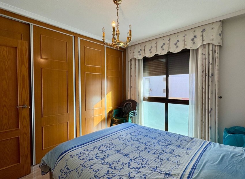 Resale - Apartment / flat - Torrevieia - Center