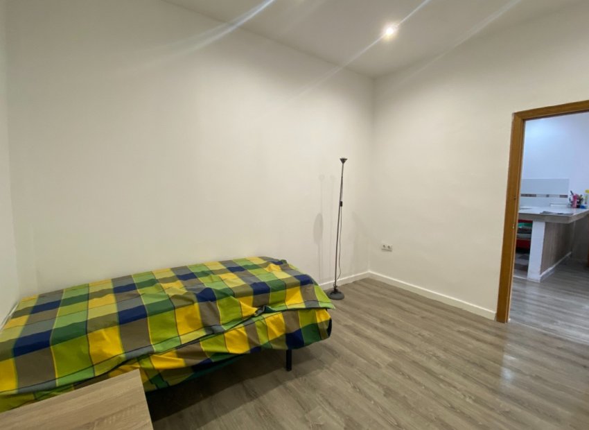 Resale - Apartment / flat - Torrevieia - Center