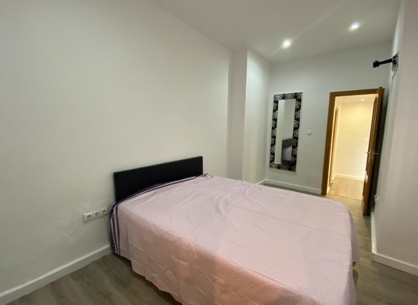 Resale - Apartment / flat - Torrevieia - Center