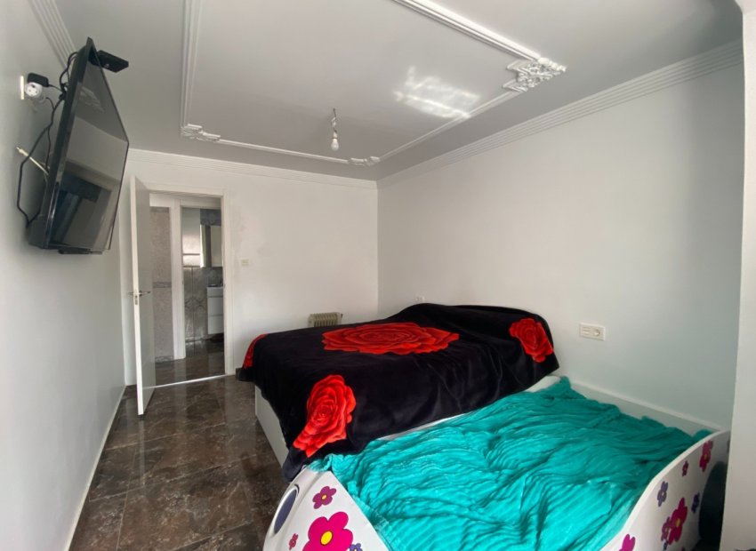 Resale - Apartment / flat - Torrevieia - Center