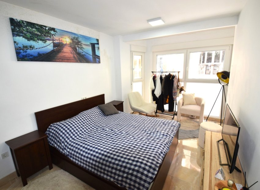 Resale - Apartment / flat - Torrevieia - Center