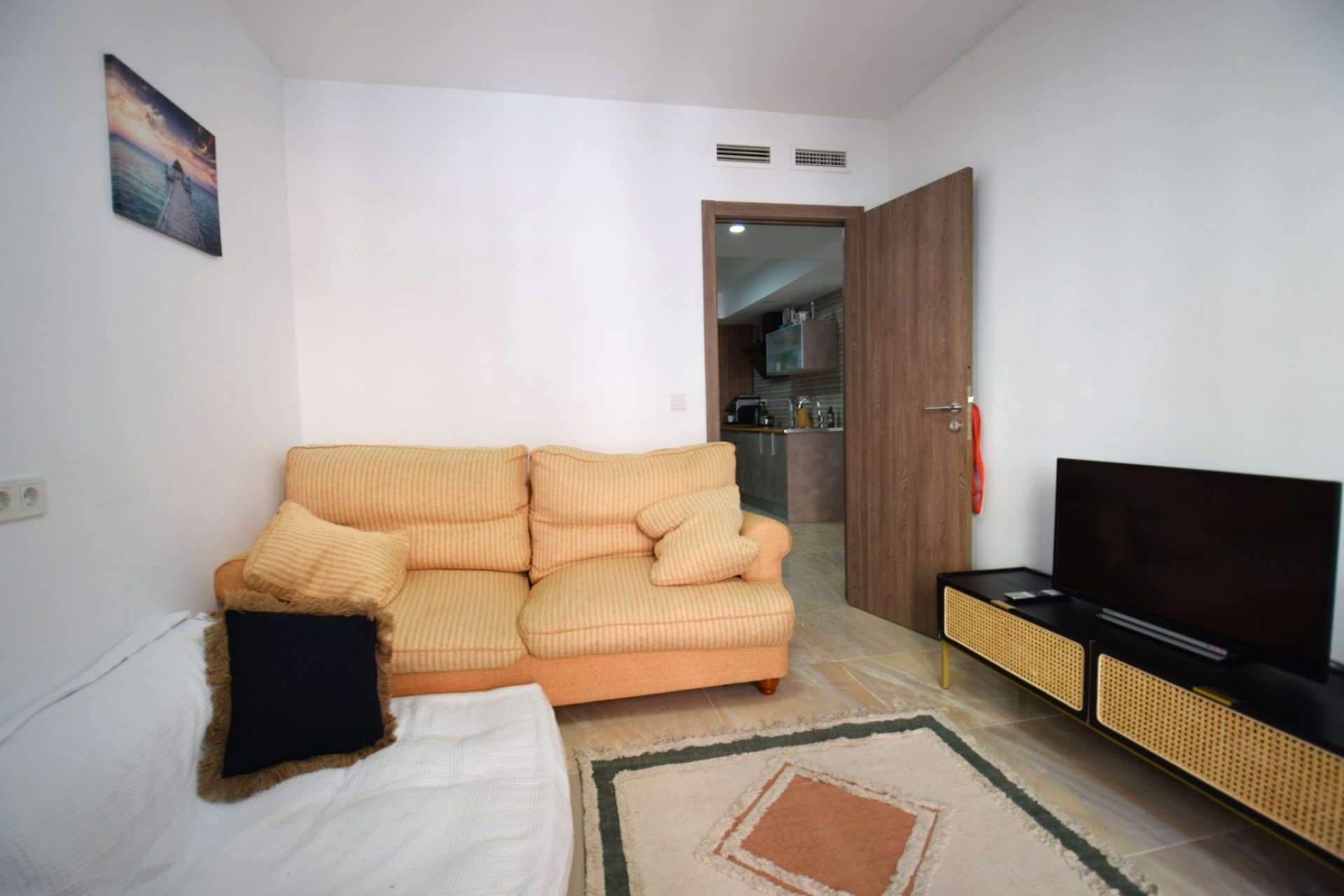 Resale - Apartment / flat - Torrevieia - Center