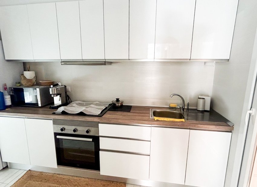 Resale - Apartment / flat - Torrevieia - Center