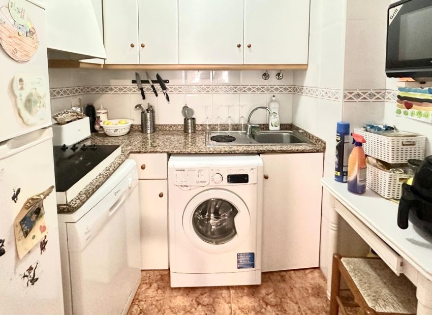 Resale - Apartment / flat - Torrevieia - Center