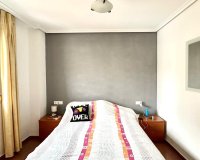 Resale - Apartment / flat - Torrevieia - Center