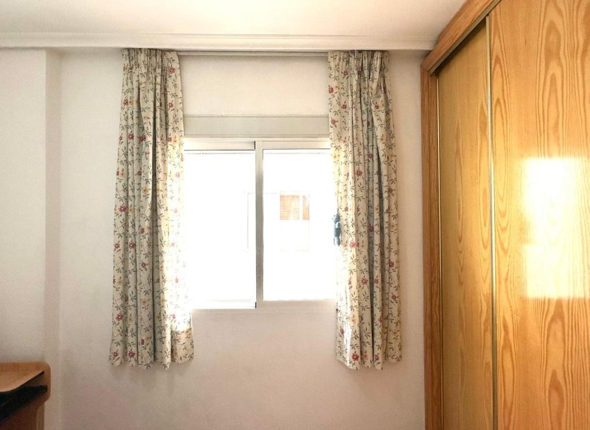 Resale - Apartment / flat - Torrevieia - Center