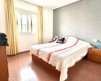 Resale - Apartment / flat - Torrevieia - Center