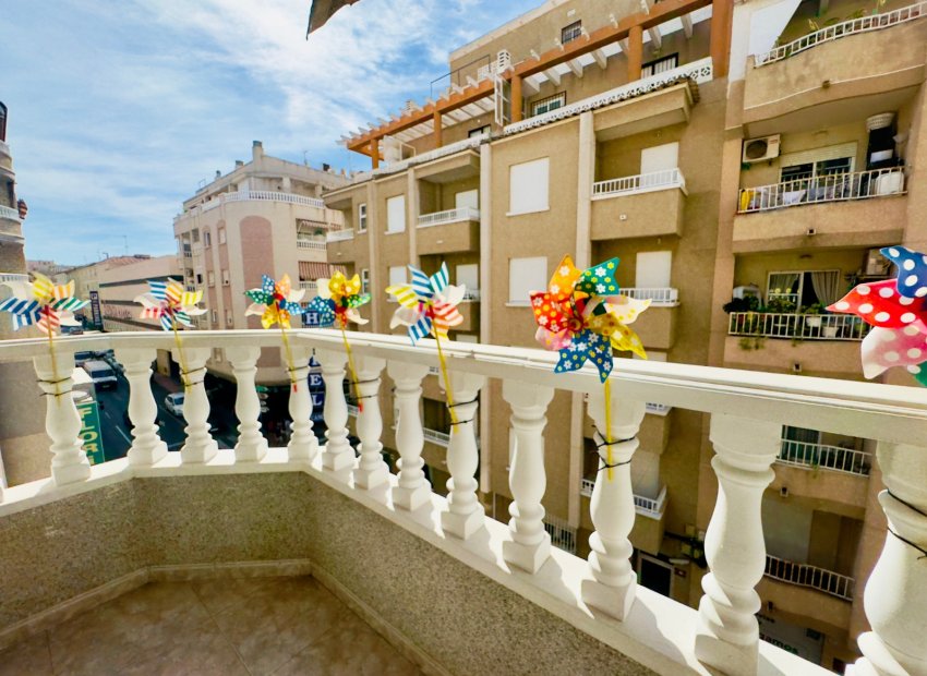 Resale - Apartment / flat - Torrevieia - Center