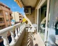 Resale - Apartment / flat - Torrevieia - Center